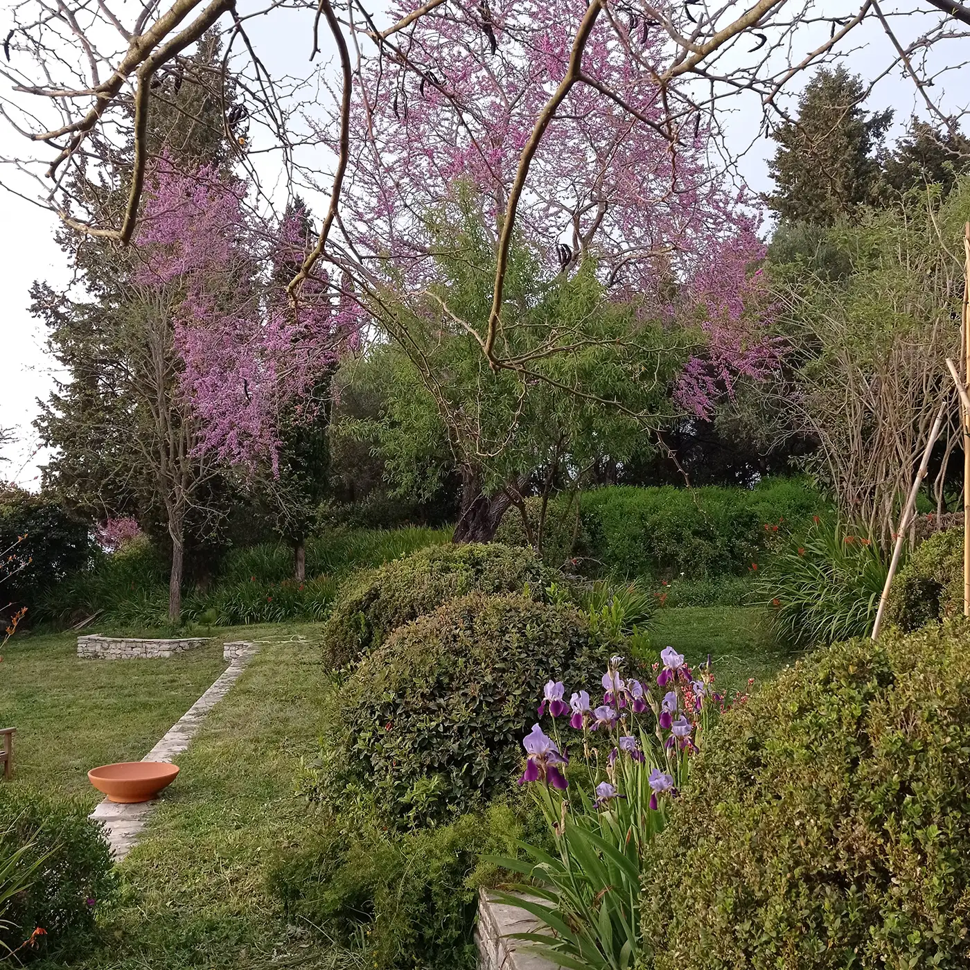 villa kefalomantouko garden of gods